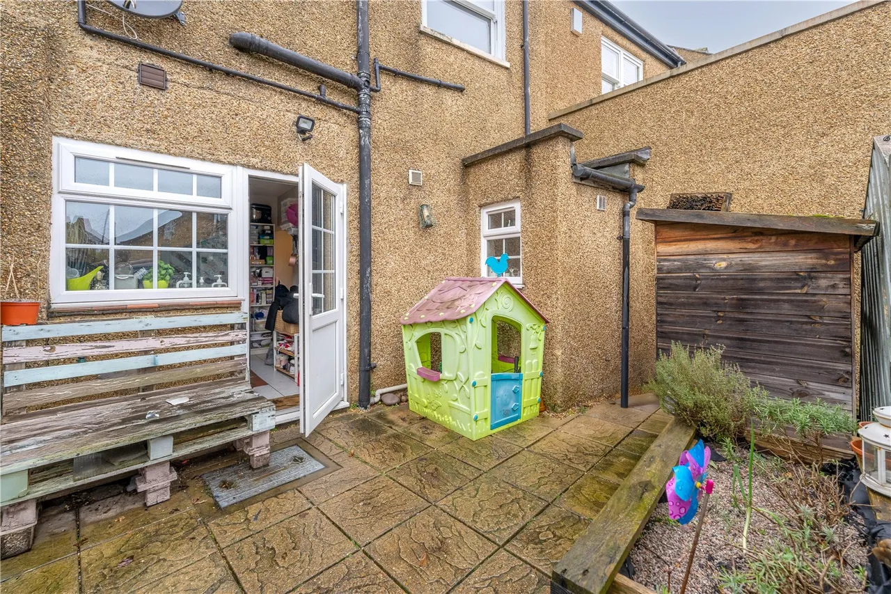 Staines Road, Twickenham, TW2 5BG, photo 14