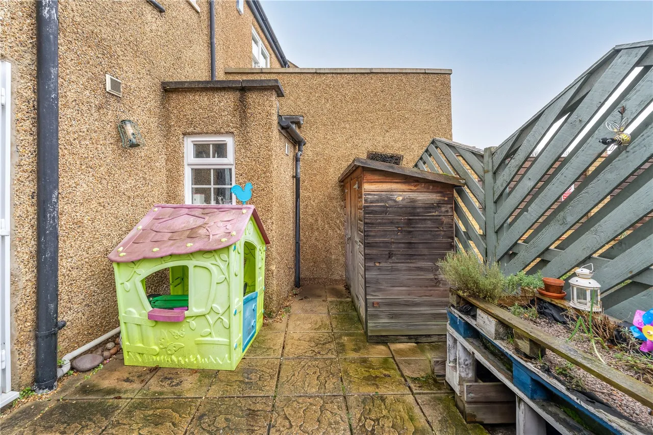 Staines Road, Twickenham, TW2 5BG, photo 13