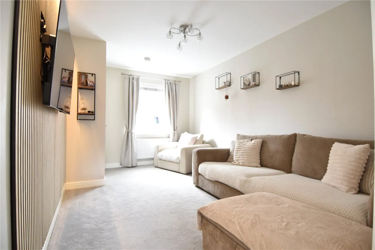 Mitchell Road, Copcut, WR9, photo 4
