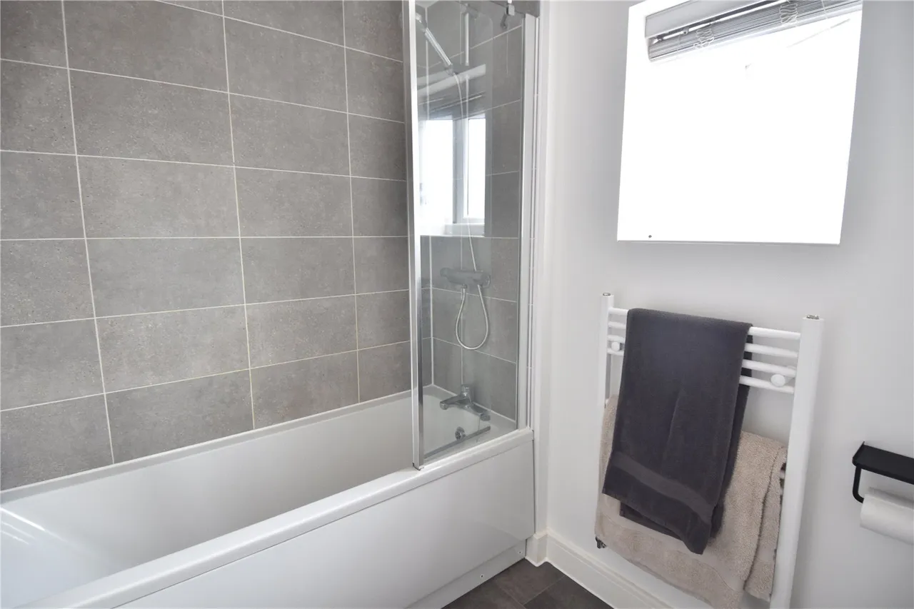 Mitchell Road, Copcut, WR9, photo 17