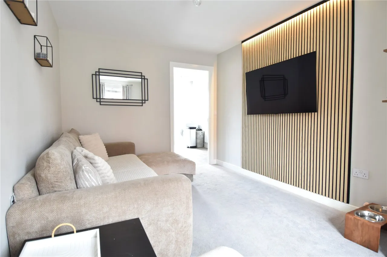 Mitchell Road, Copcut, WR9, photo 2