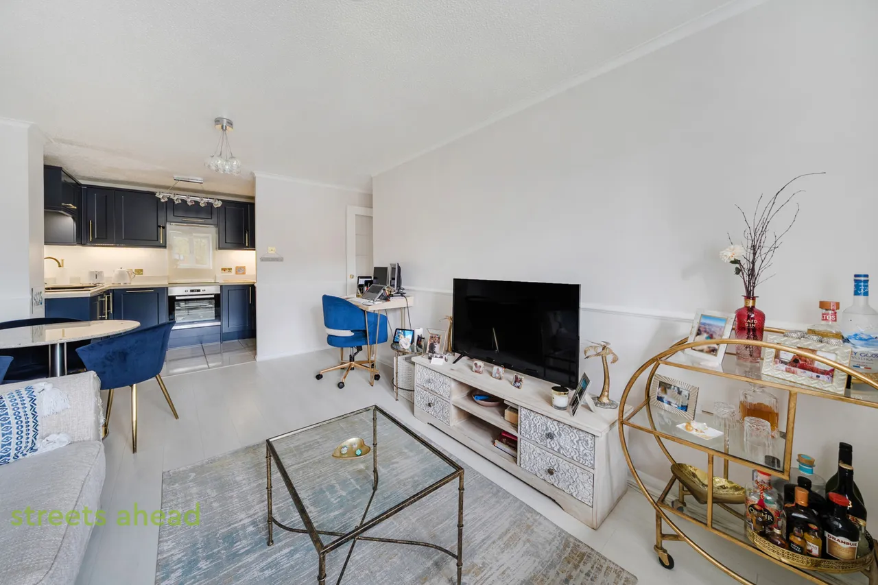 Selhurst Road, London, SE25, photo 9