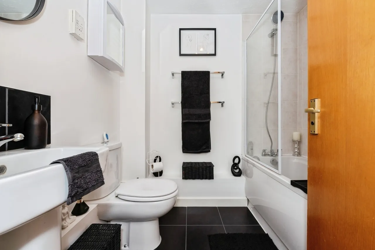 Norfolk Close, Dartford, DA1, photo 8