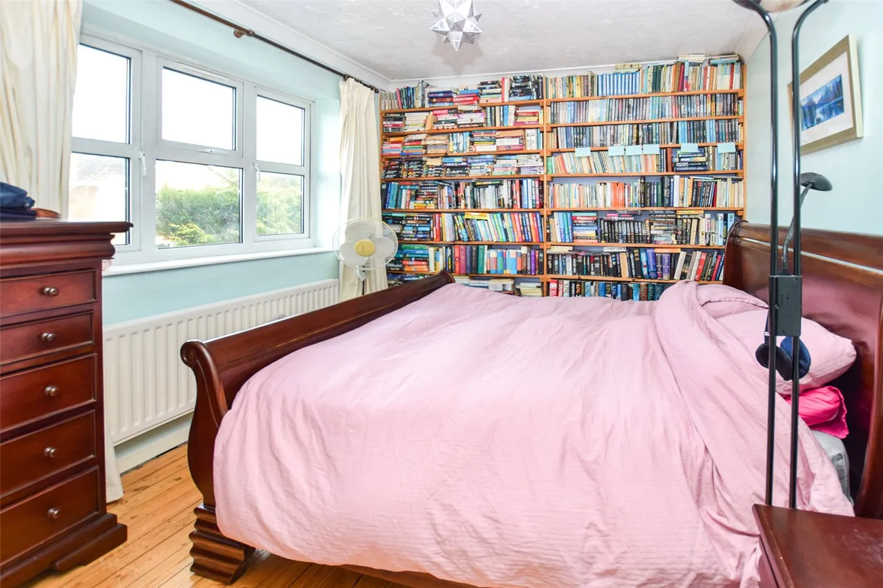 Oaken Copse Crescent, Farnborough, Hampshire, GU14 8DS, photo 11