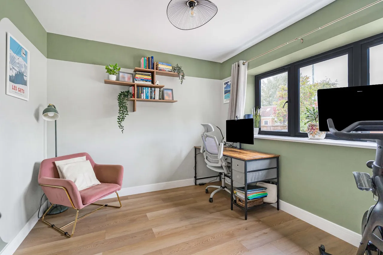 Minster Road, Busbridge, GU7, photo 14