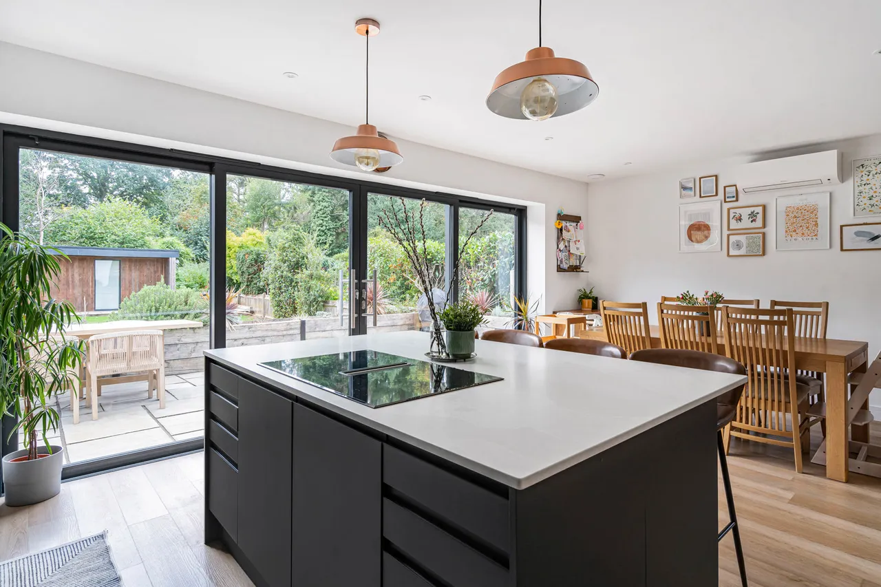 Minster Road, Busbridge, GU7, photo 6
