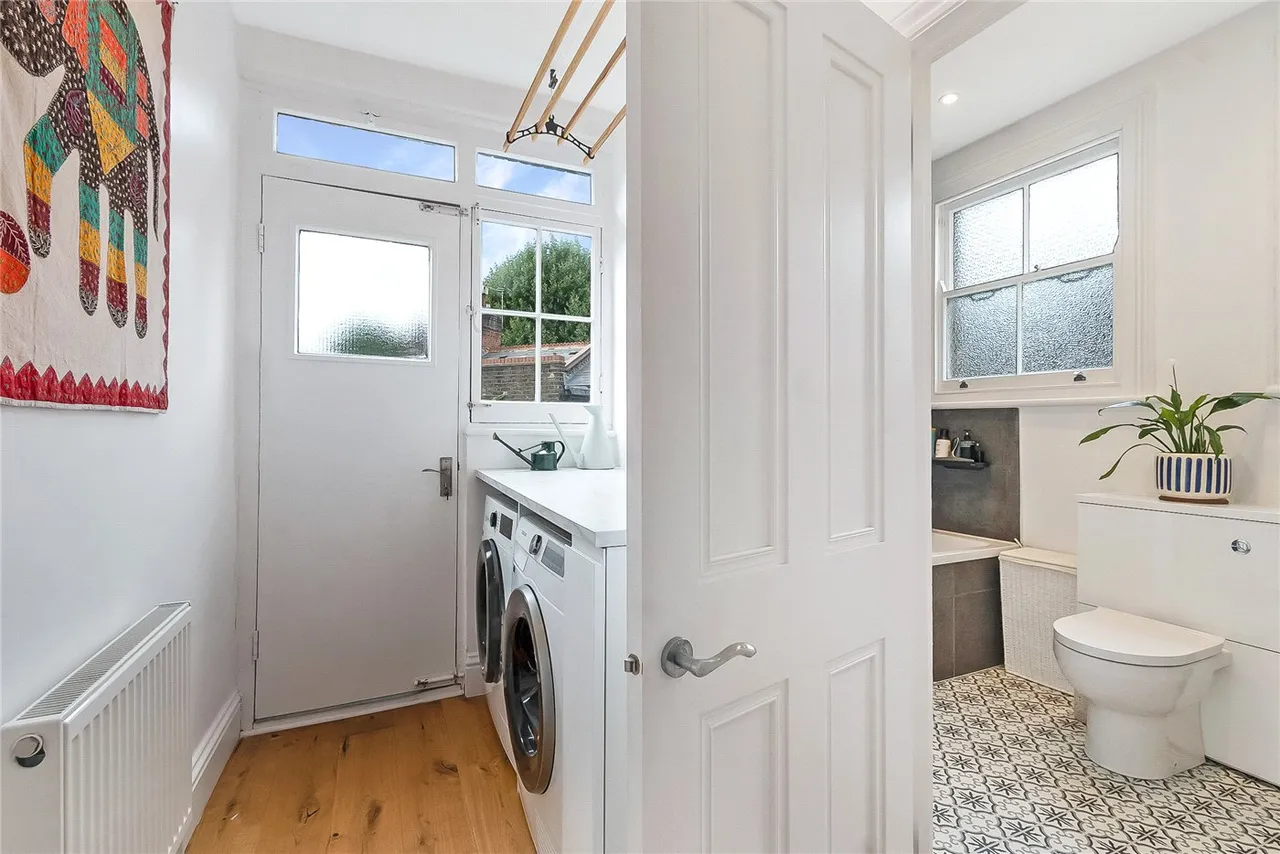 2 bed flat for sale — Oglander Road, Peckham Rye, London, SE15