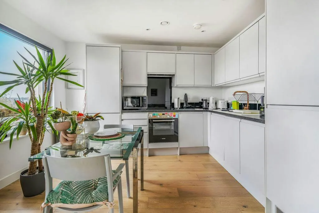 Royal Crescent Road, Royal Crescent Apartments, SO14, photo 2