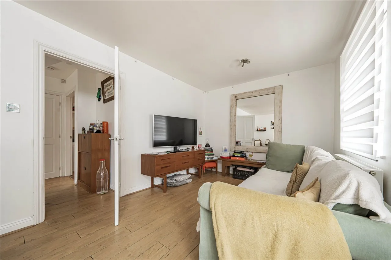 Botsford Road, Wimbledon Chase, photo 5
