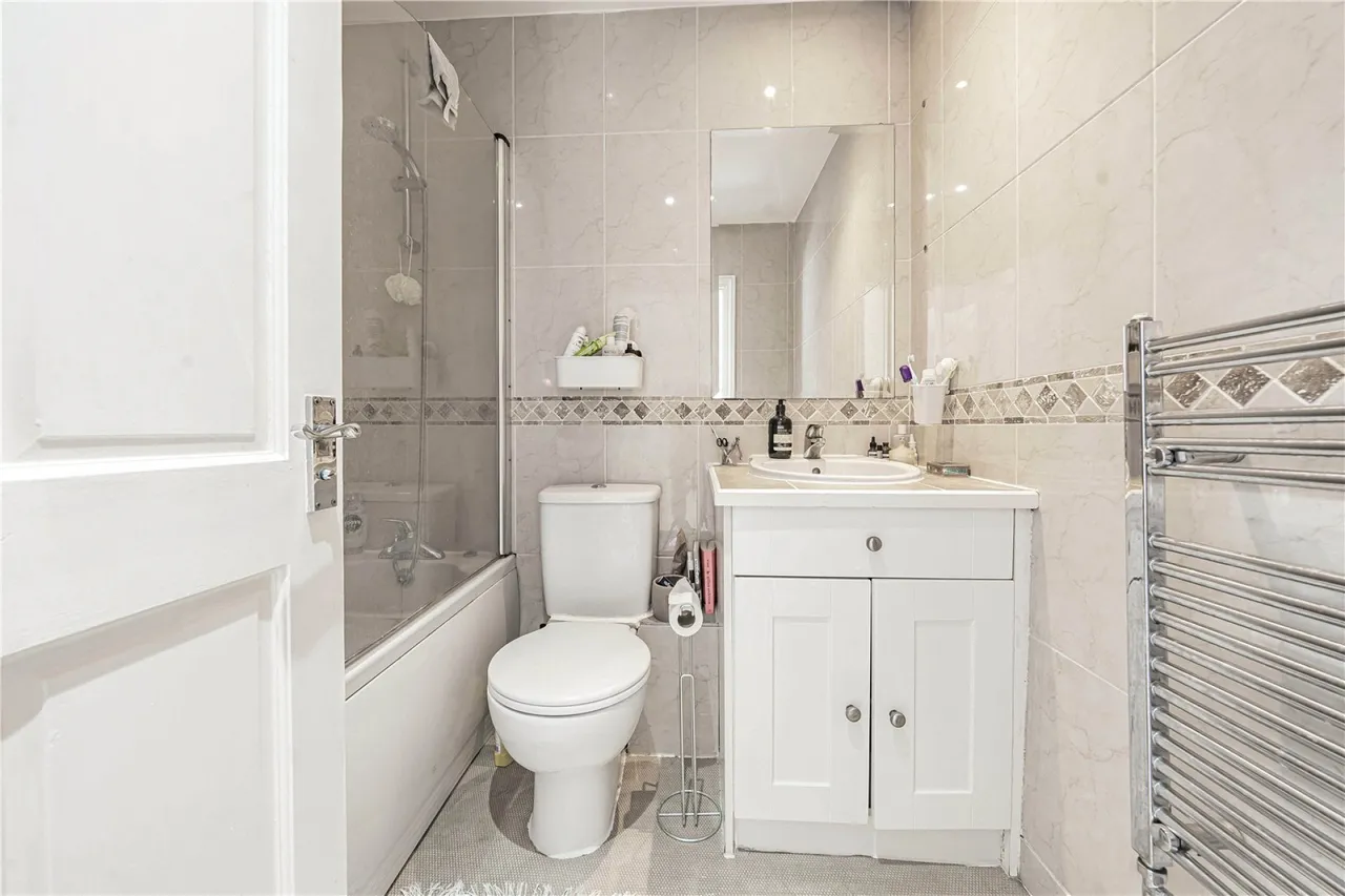 Botsford Road, Wimbledon Chase, photo 12