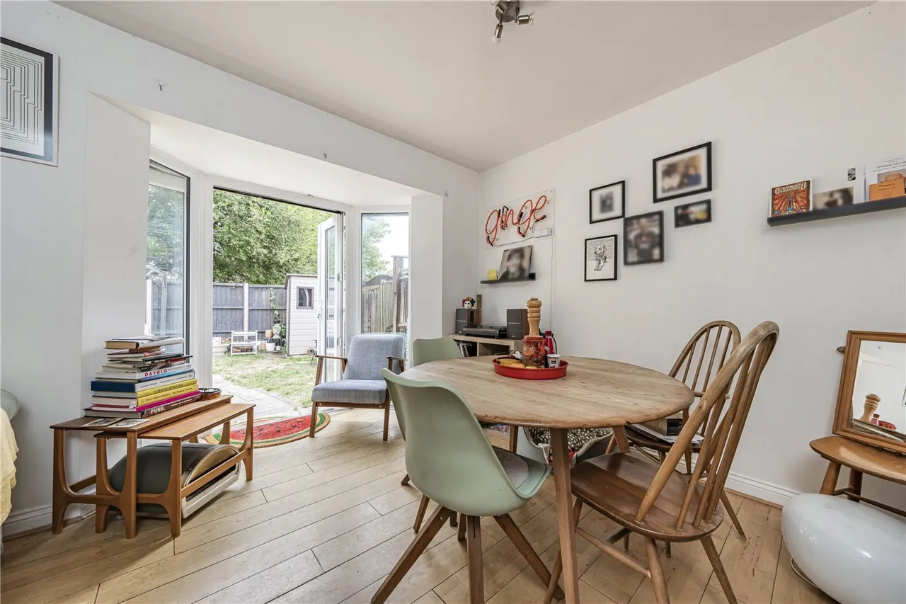 Botsford Road, Wimbledon Chase, photo 2