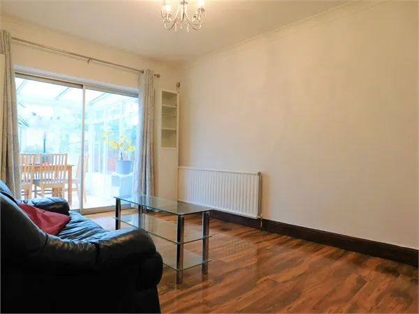 Ravenor Park Road, Greenford, Greenford, Greater London, UB6 9QY, photo 4