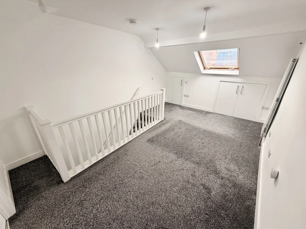 Sharrow Vale Road, Sheffield, S11 8ZP, photo 2