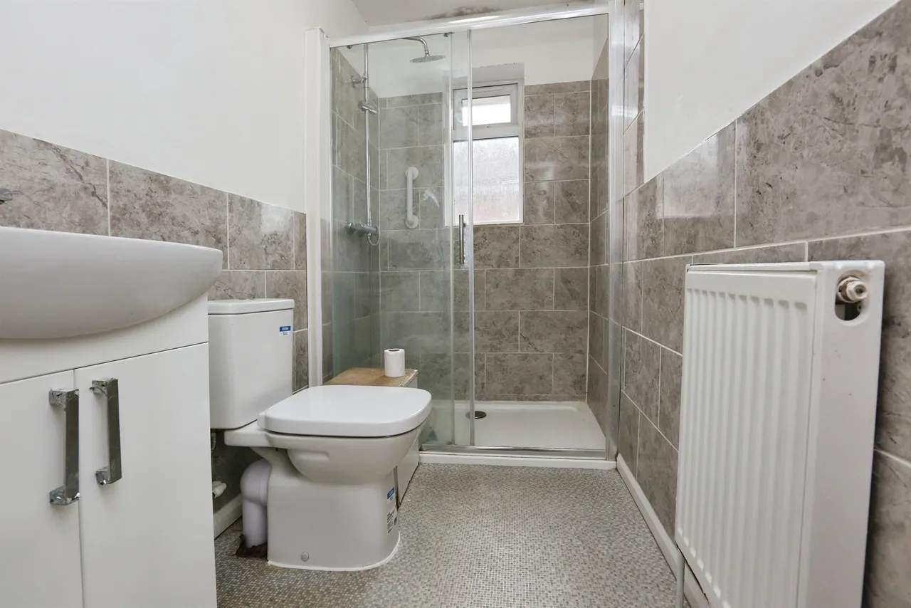 Coombe Farm Avenue, Fareham, photo 9