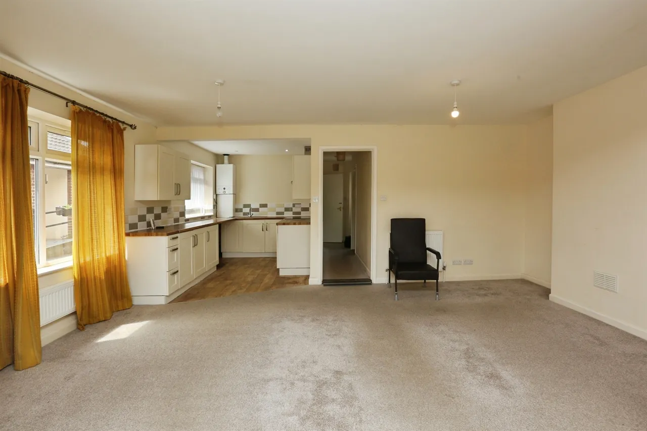 Coombe Farm Avenue, Fareham, photo 6