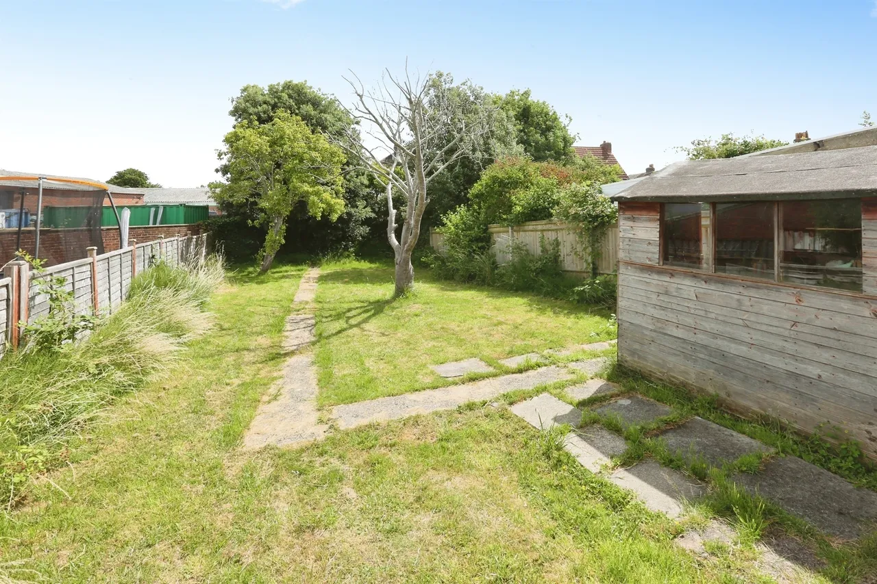Coombe Farm Avenue, Fareham, photo 11