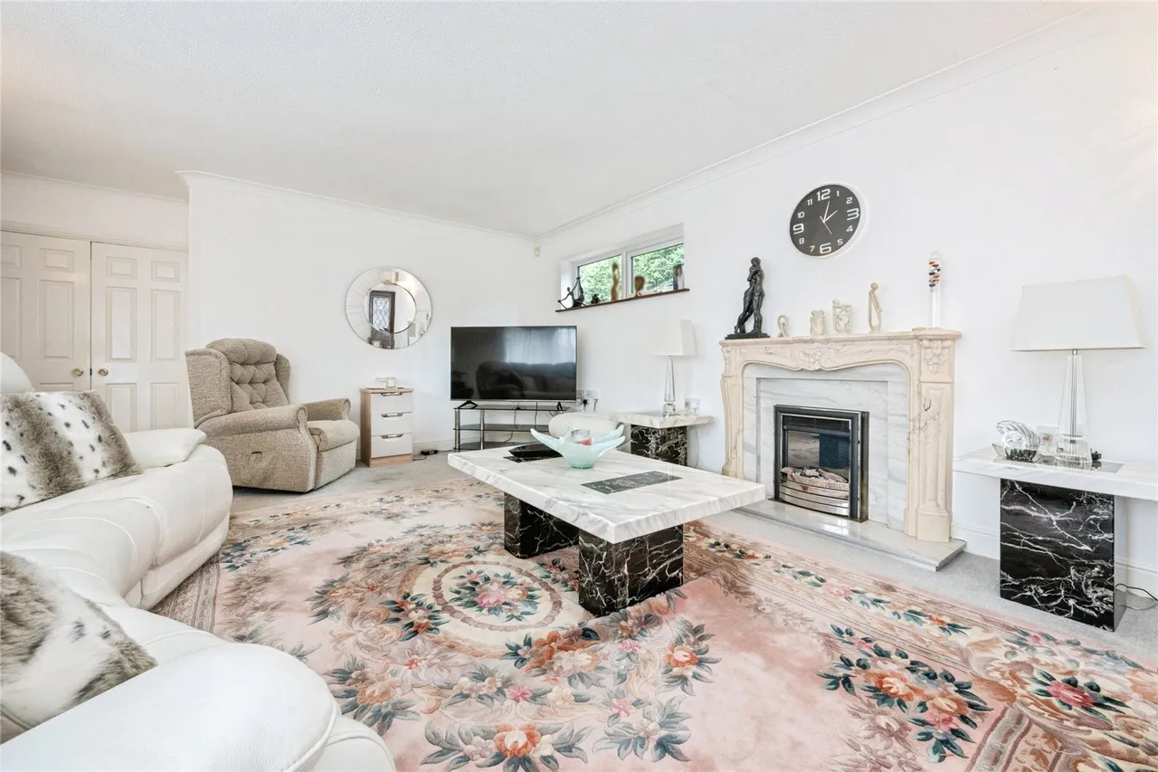 Poplar Close, Leighton Buzzard, Bedfordshire, LU7, photo 5