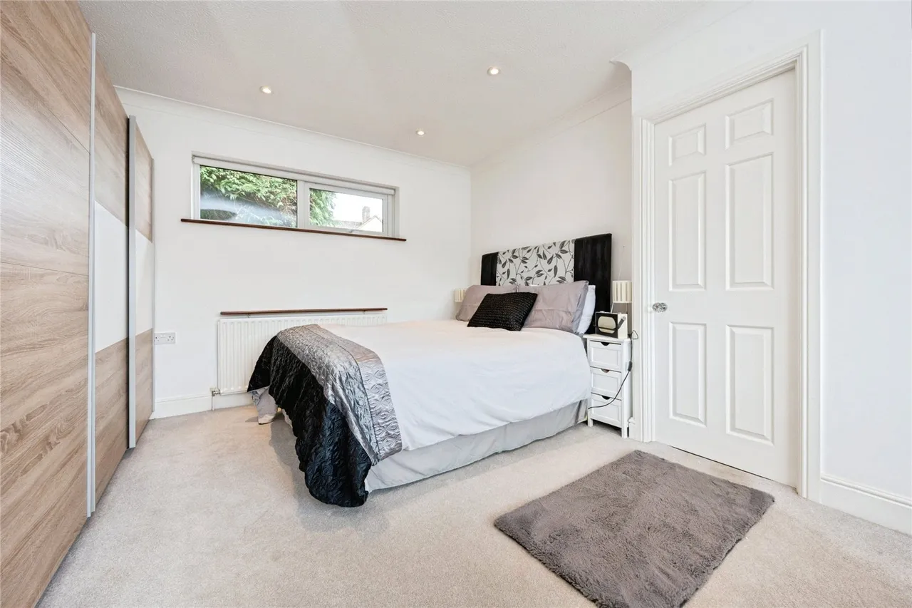 Poplar Close, Leighton Buzzard, Bedfordshire, LU7, photo 12