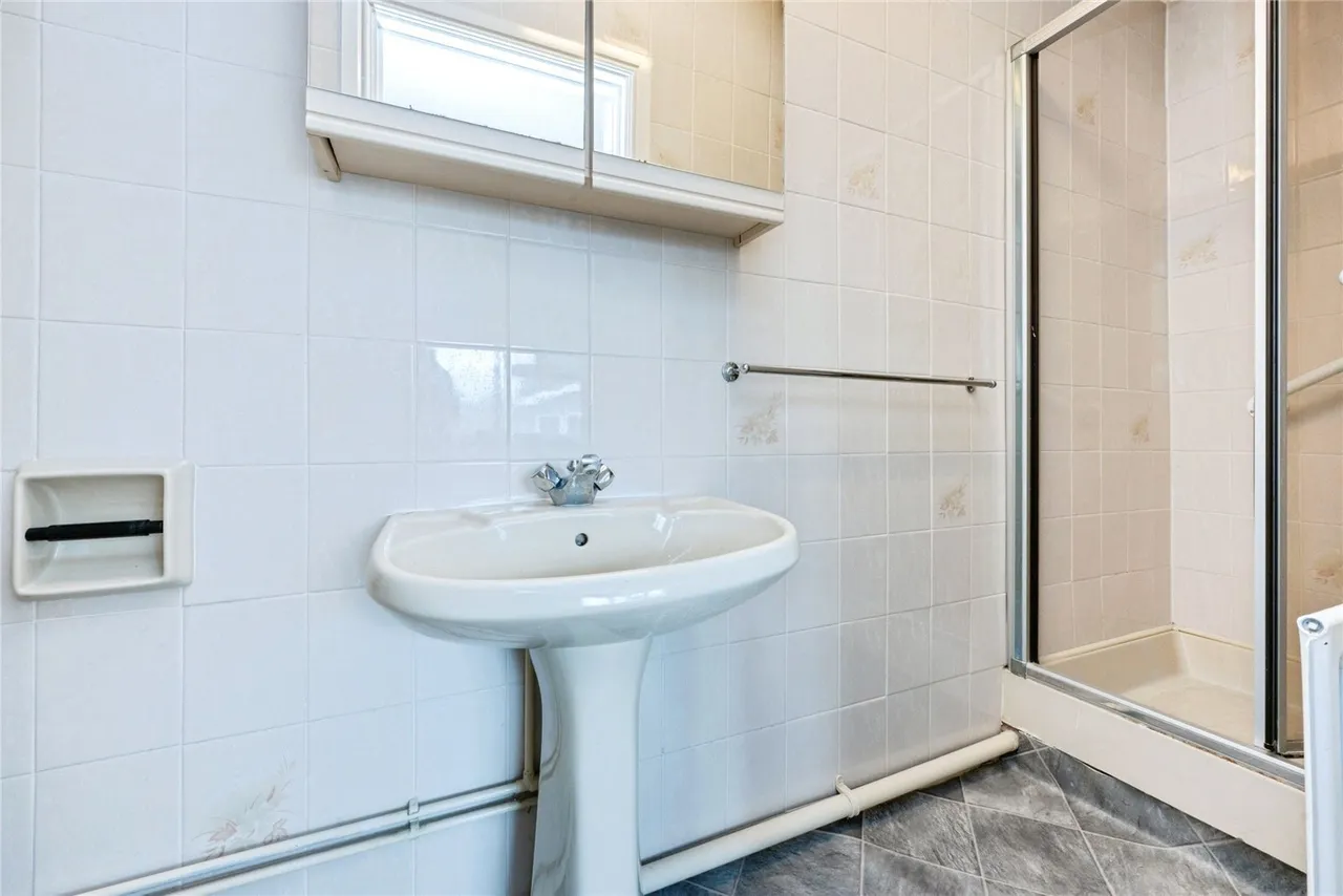 Poplar Close, Leighton Buzzard, Bedfordshire, LU7, photo 19