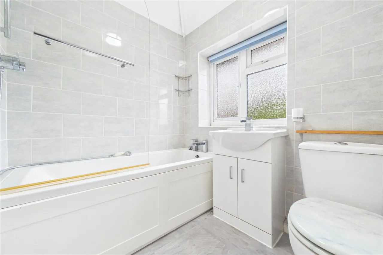 Fairford Road, Tilehurst, RG31, photo 9