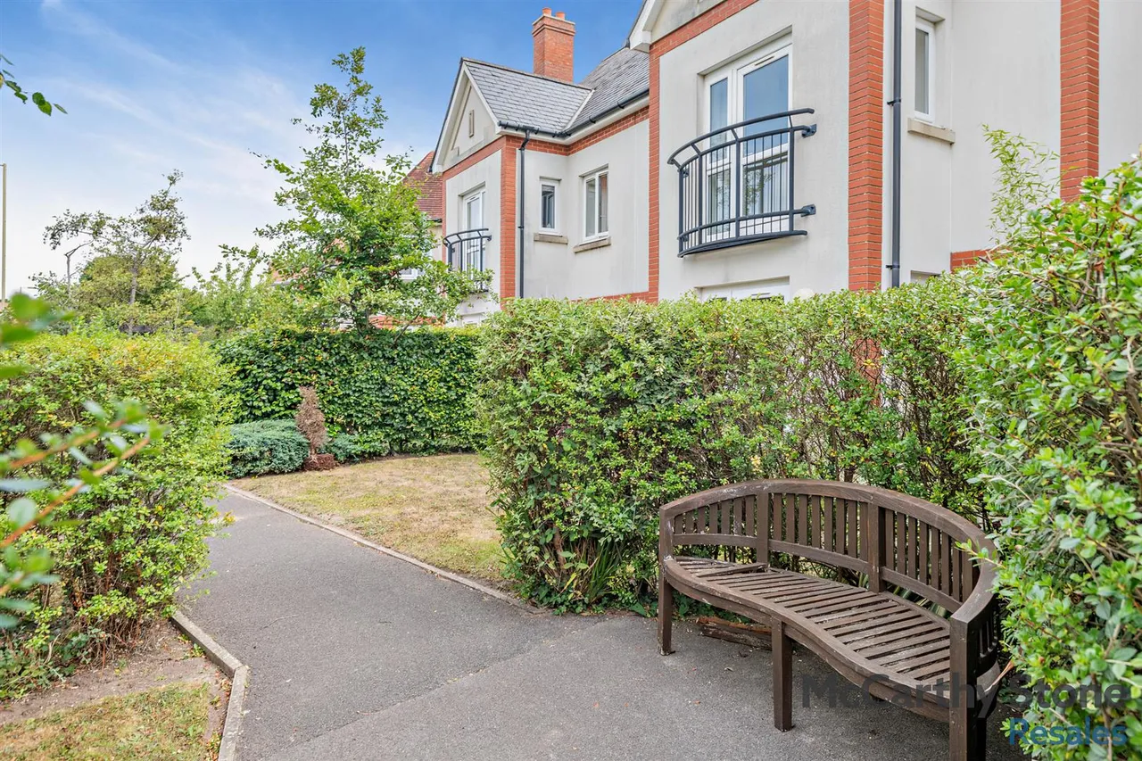 Avenue Road, Lymington, SO41, photo 14