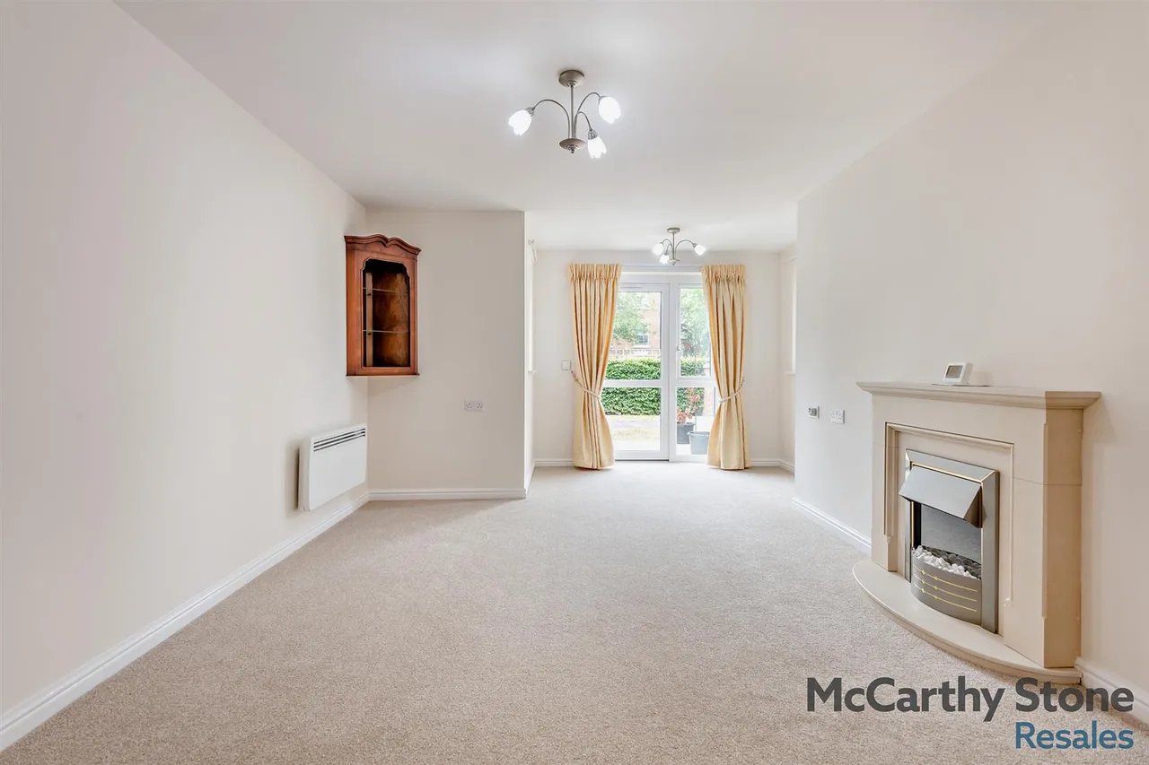 Avenue Road, Lymington, SO41, photo 3