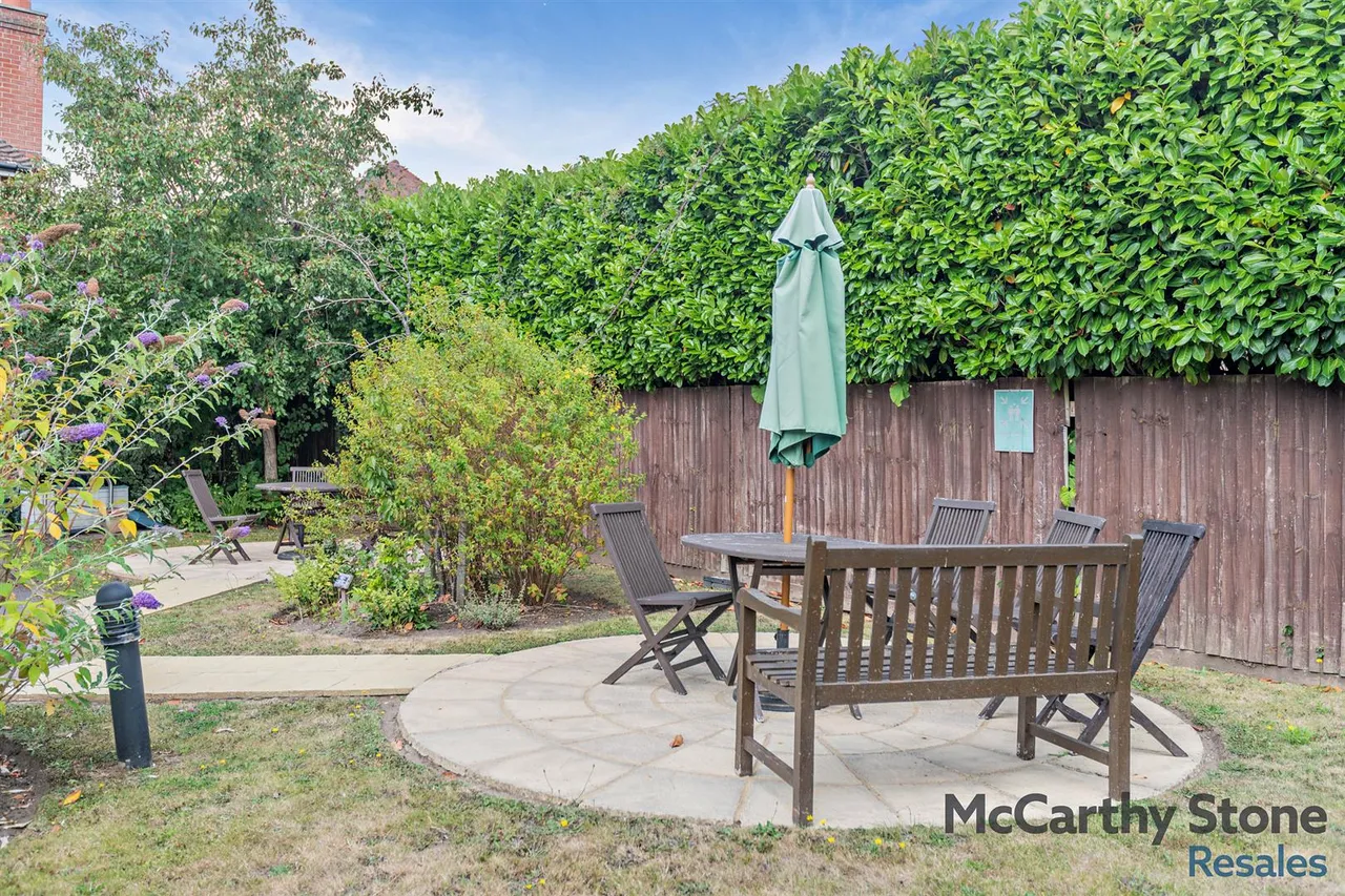 Avenue Road, Lymington, SO41, photo 19
