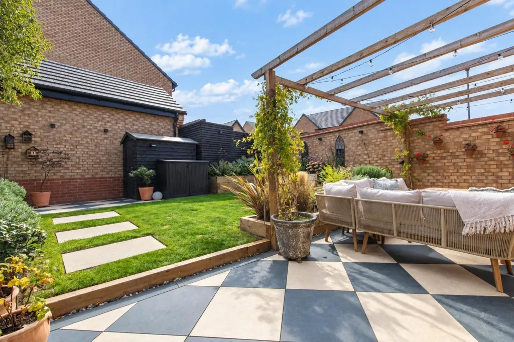 Queens Close, Harpole, photo 16