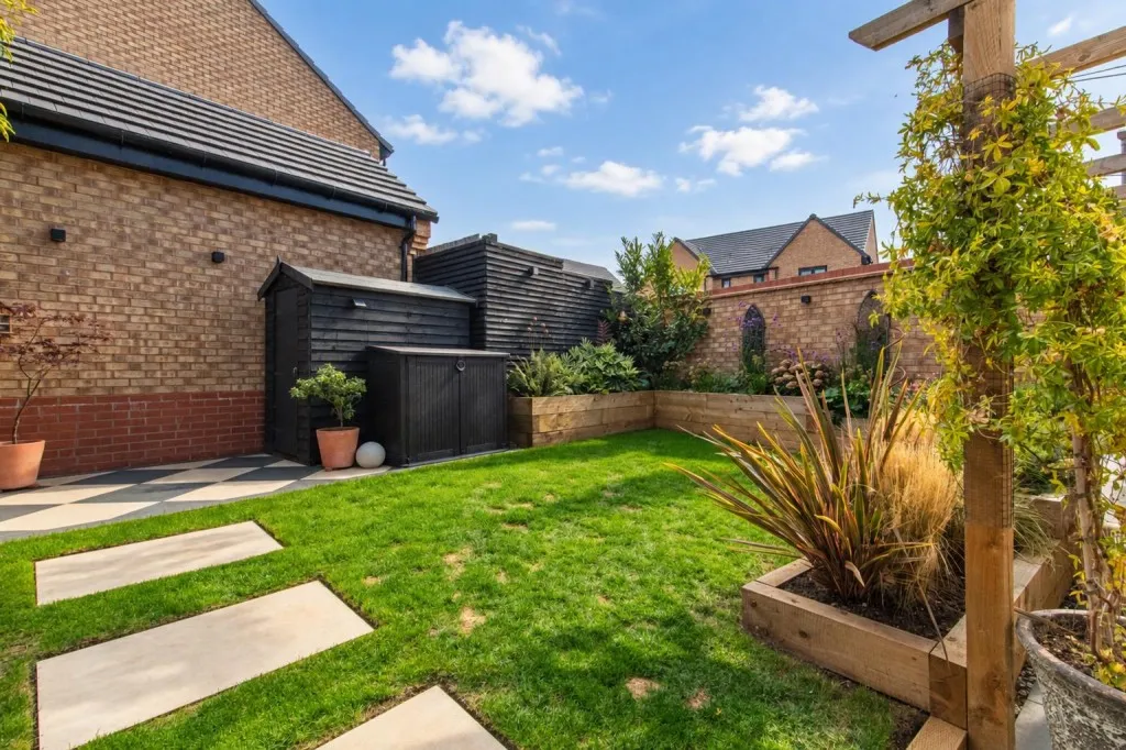 Queens Close, Harpole, photo 15