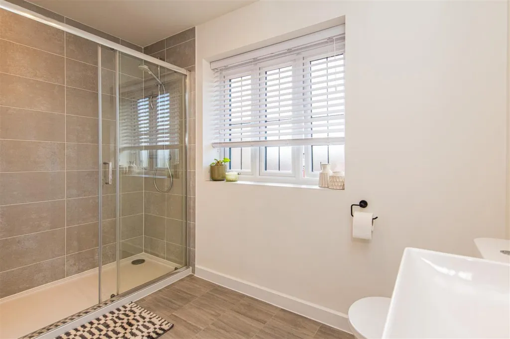 Queens Close, Harpole, photo 11