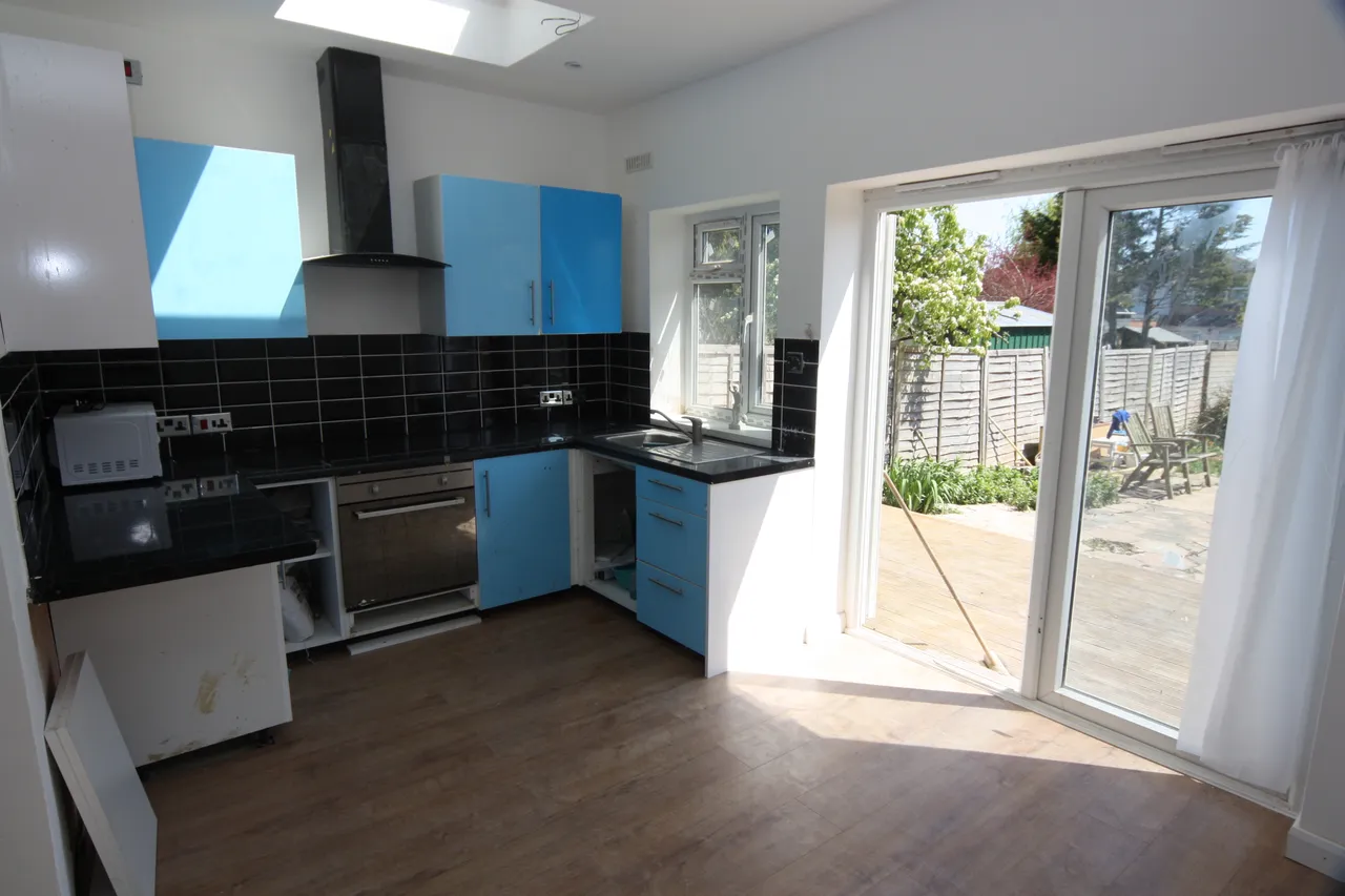 Killowen Avenue, Northolt, UB5, photo 4