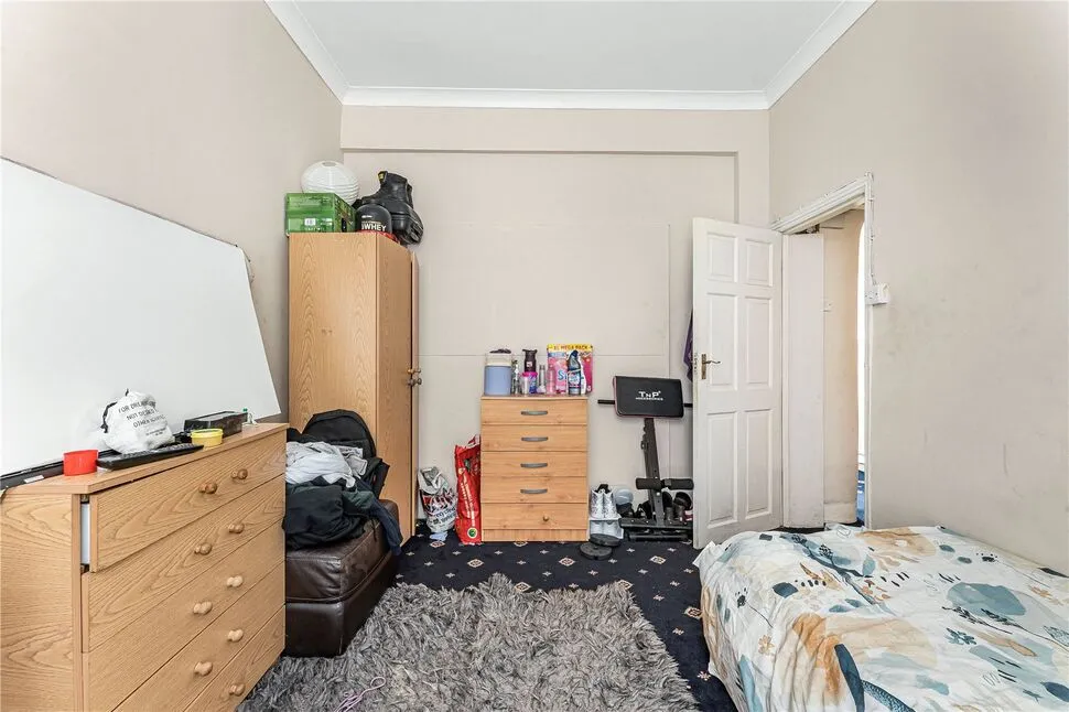 Millais Road, London, E11, photo 6