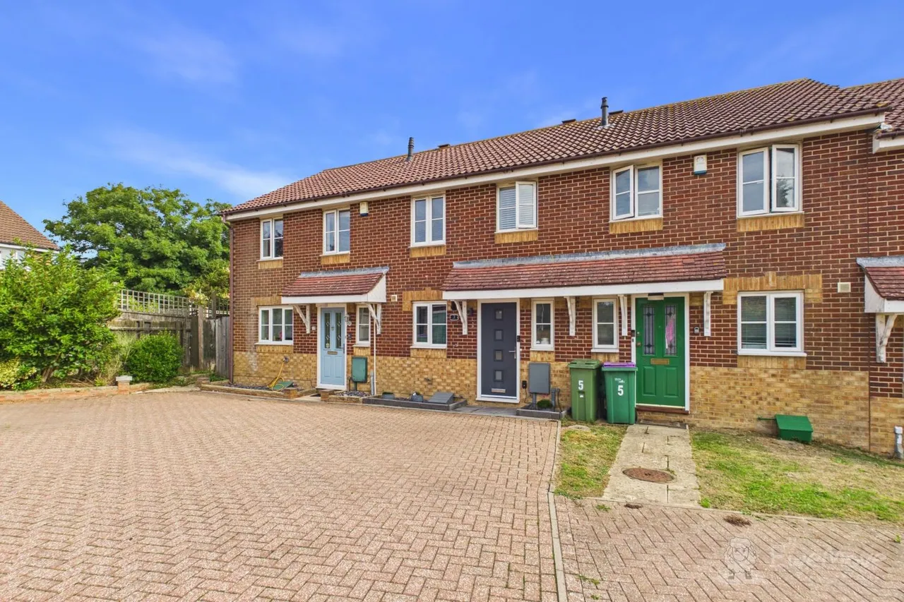 Gray Close, Hawkinge, CT18, photo 21