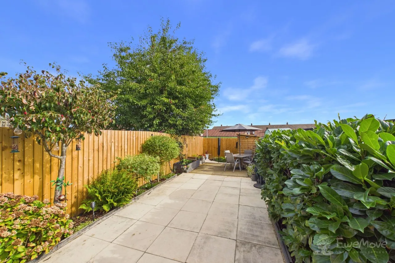 Gray Close, Hawkinge, CT18, photo 15