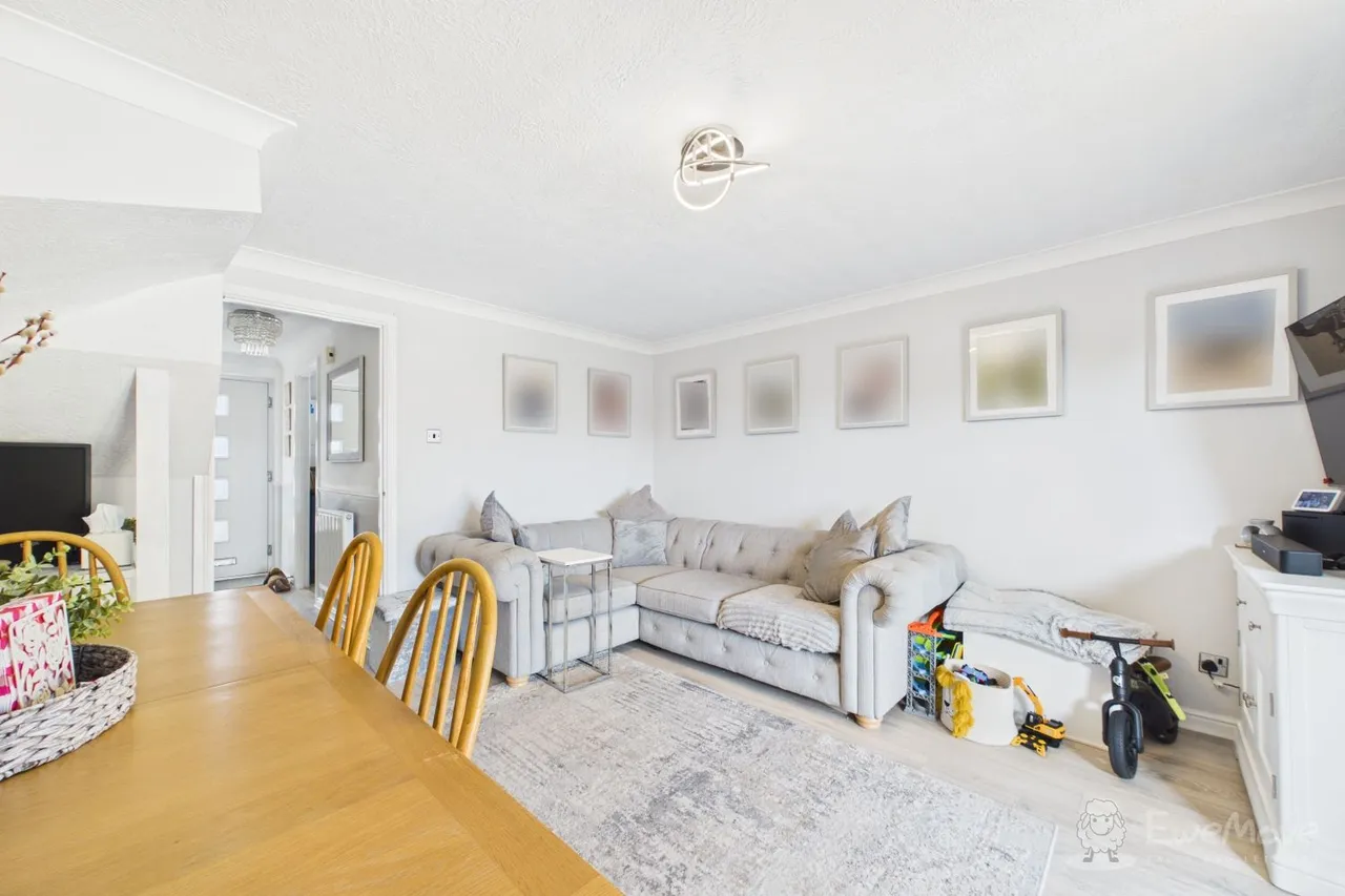 Gray Close, Hawkinge, CT18, photo 8