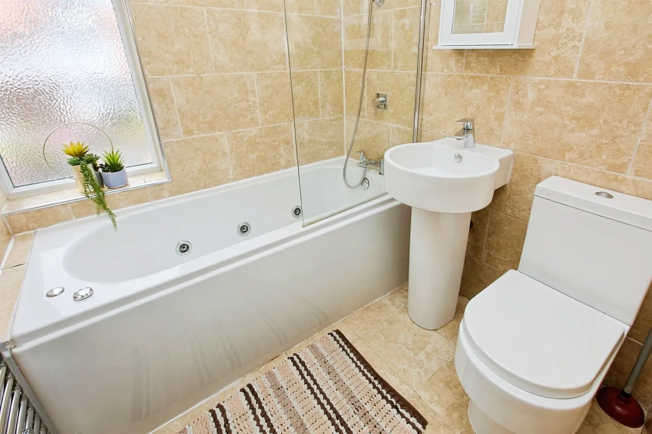 Middleton Avenue, Littleover, DE23, photo 17