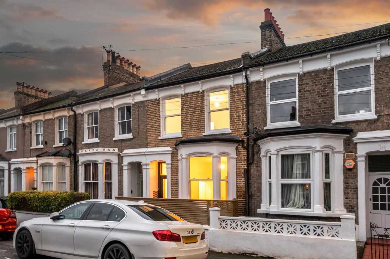 Nutcroft Road, SE15, photo 19