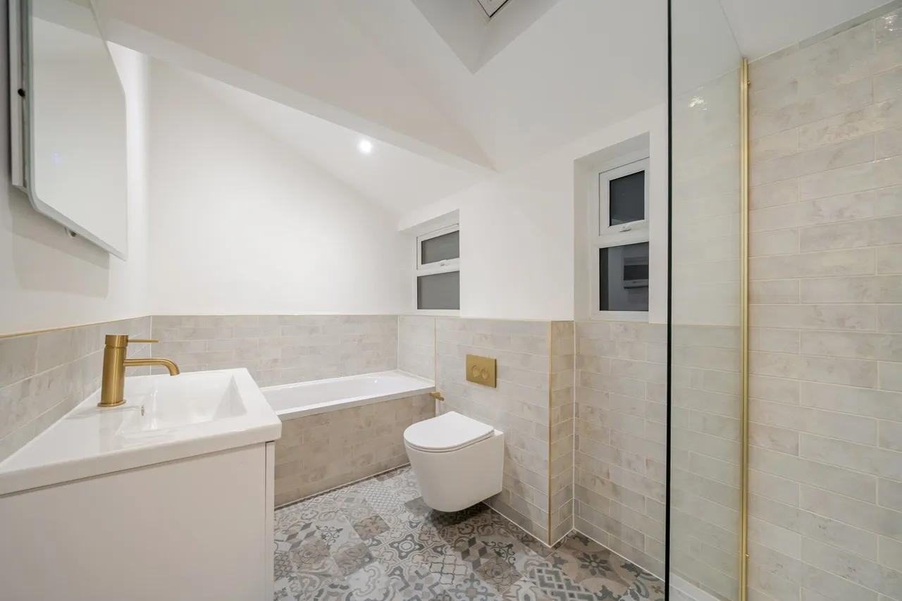 Nutcroft Road, SE15, photo 15