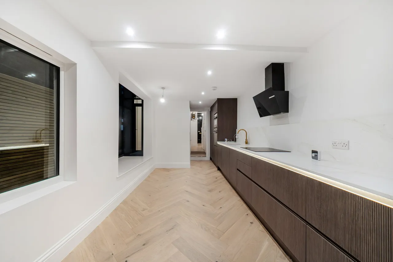 Nutcroft Road, SE15, photo 16