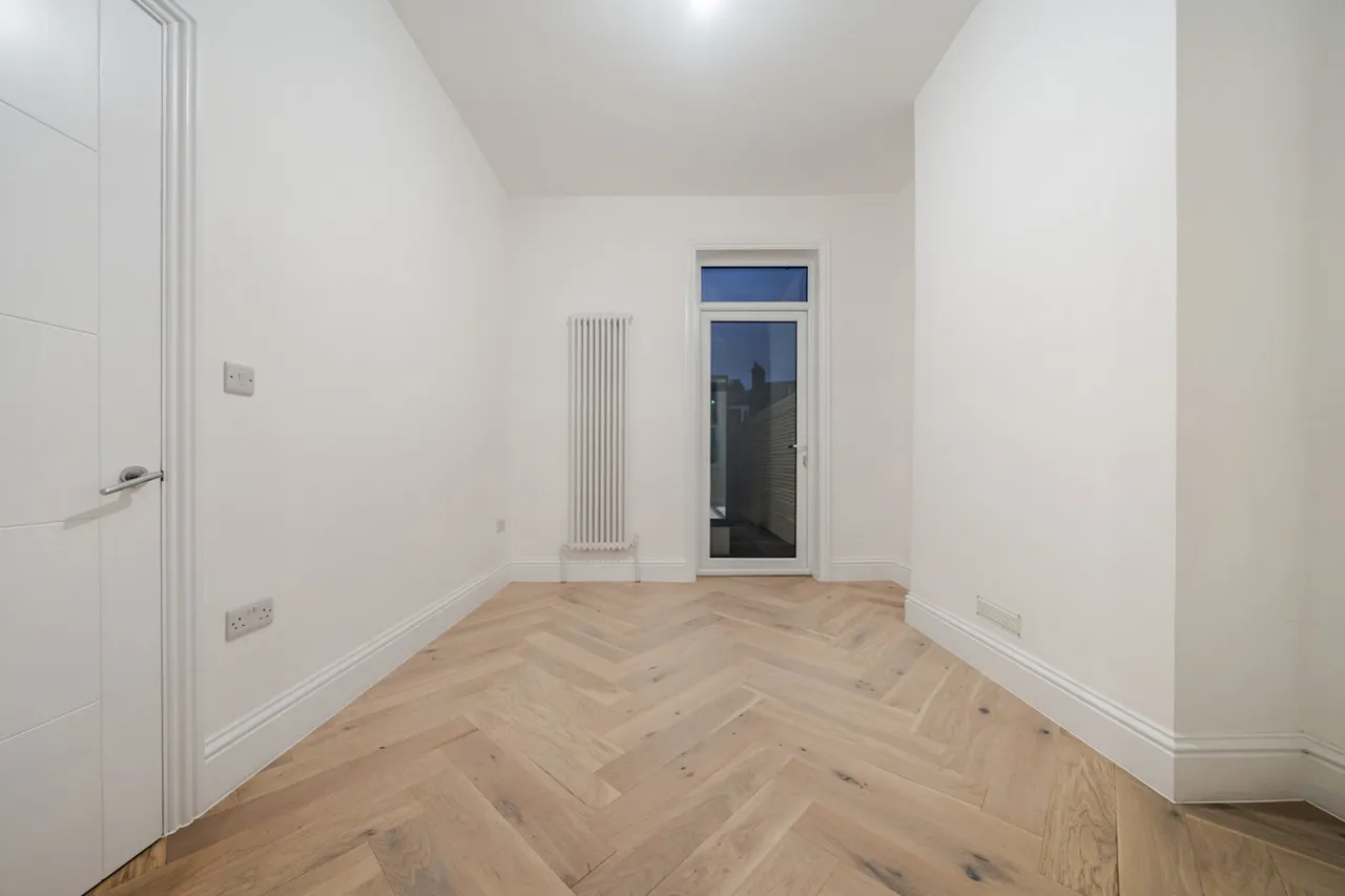 Nutcroft Road, SE15, photo 7