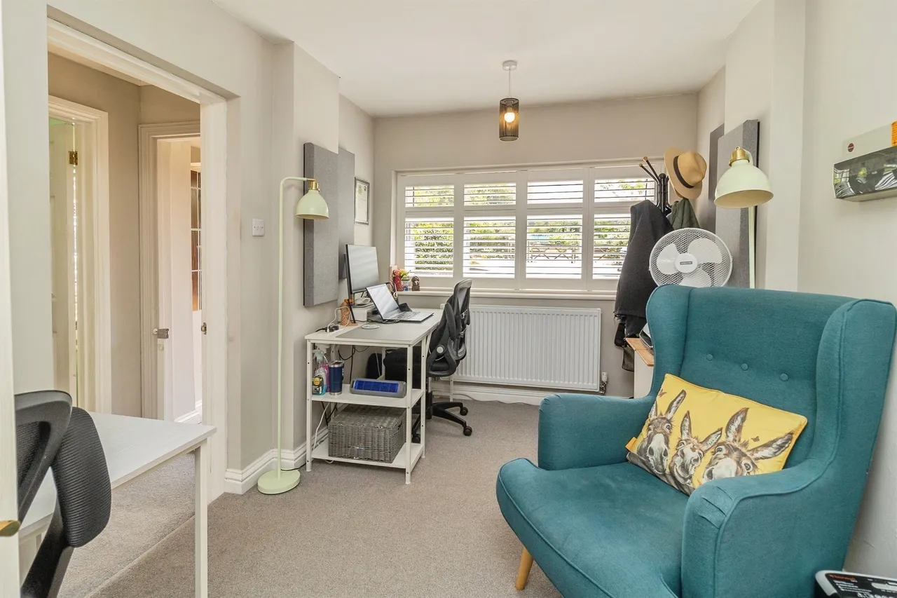 Holst Crescent, Old Farm Park, MK7, photo 9