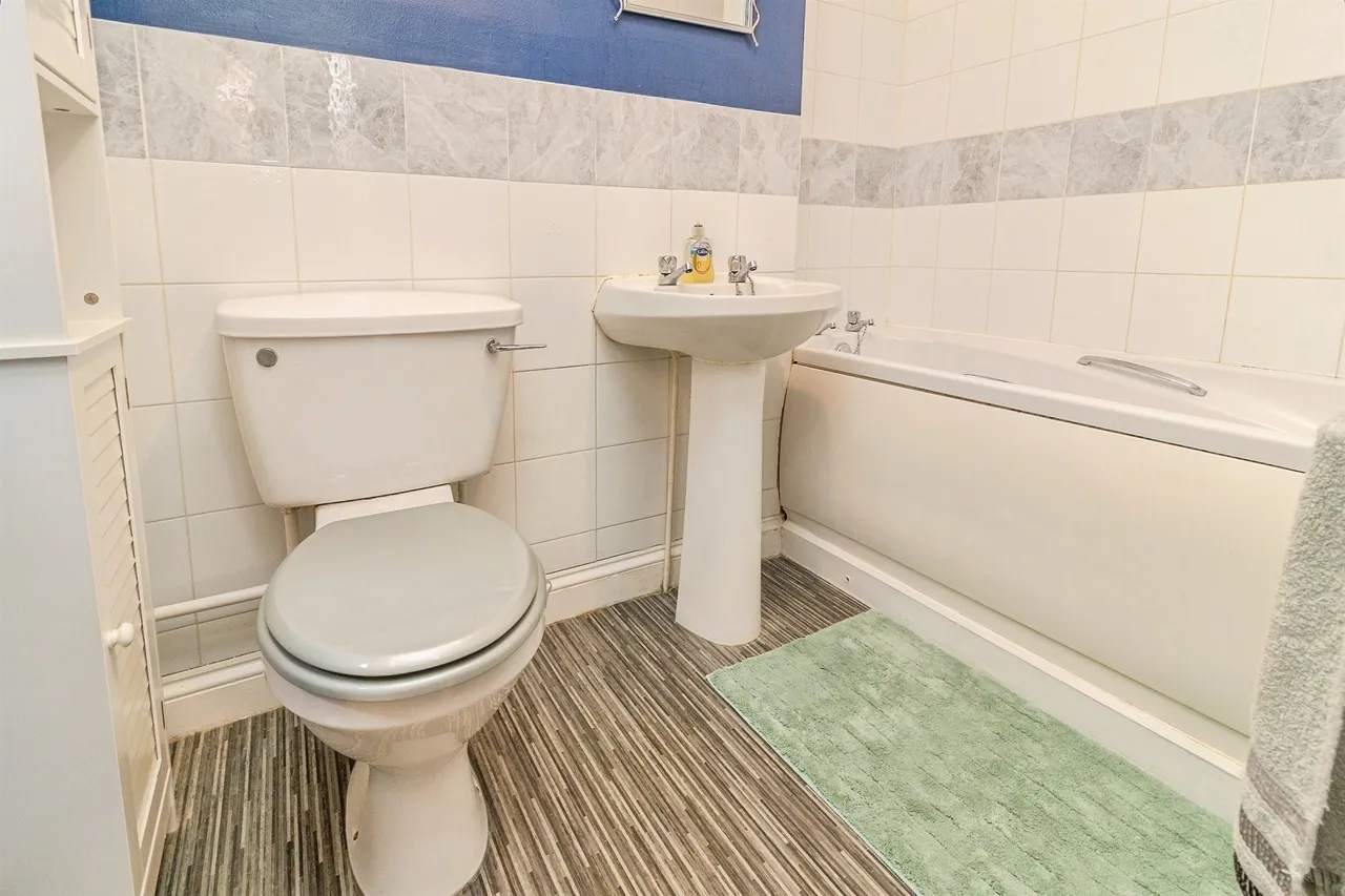 Holst Crescent, Old Farm Park, MK7, photo 17