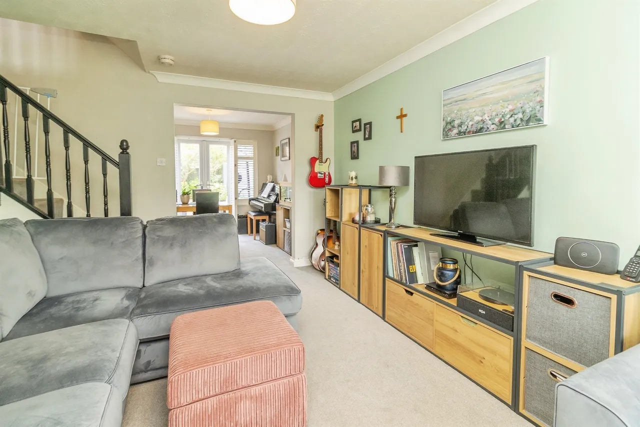 Holst Crescent, Old Farm Park, MK7, photo 2