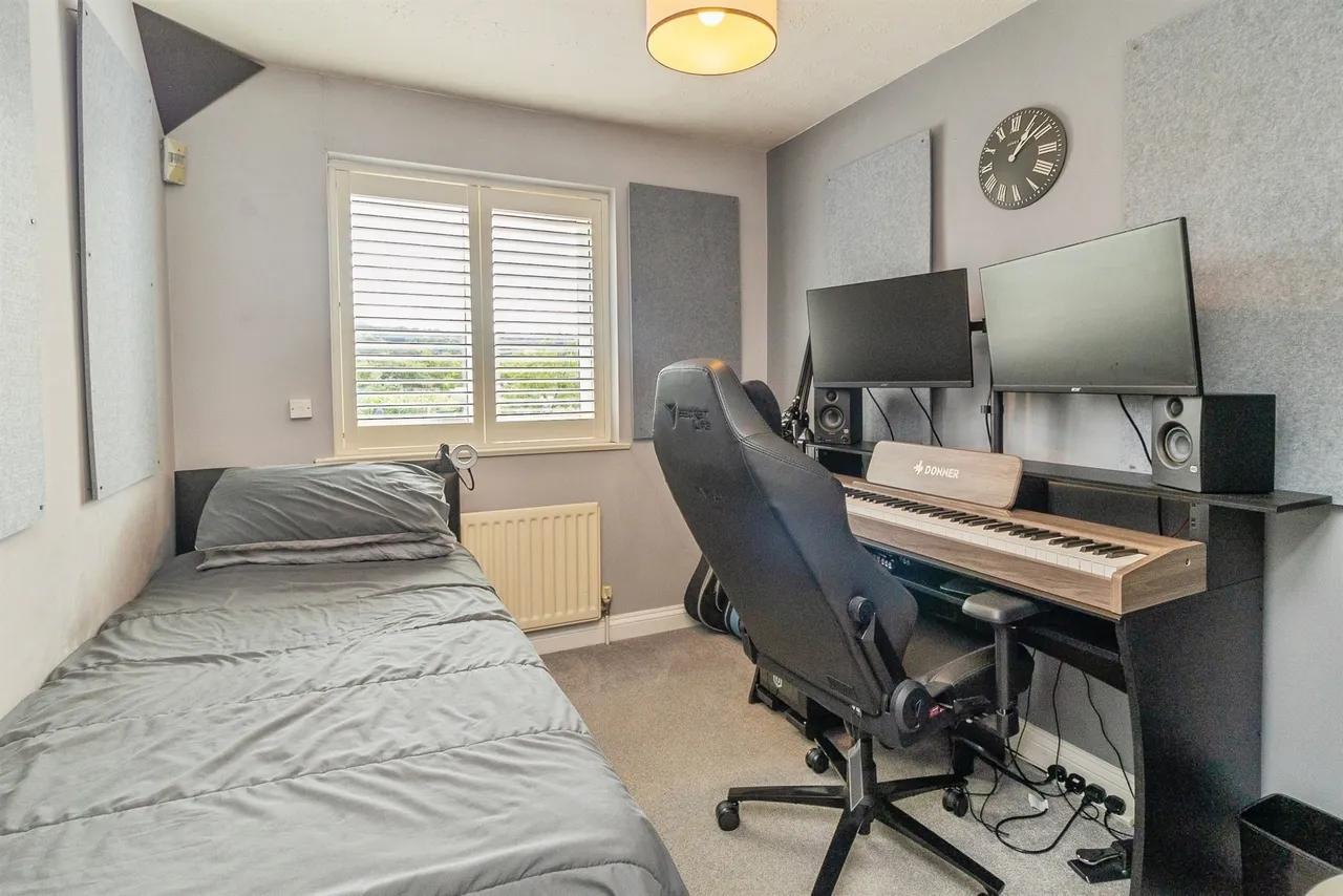 Holst Crescent, Old Farm Park, MK7, photo 16