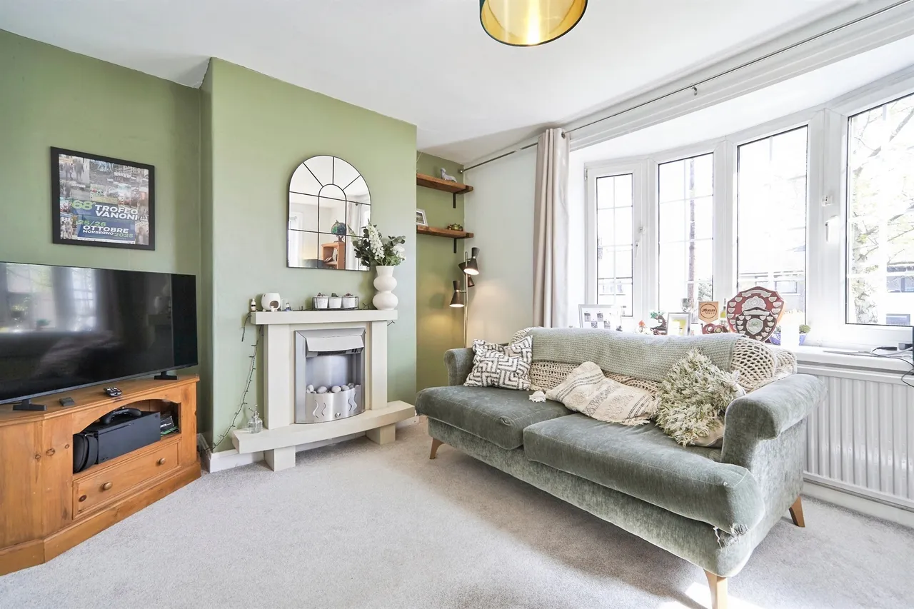 2 bed house for sale, Rylands Avenue, Gilstead, BD16