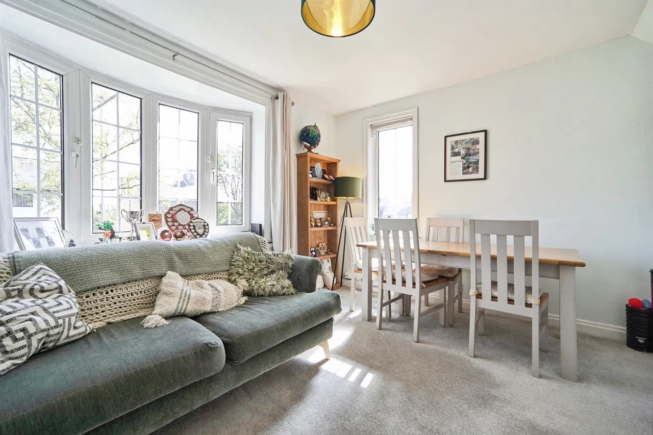 Rylands Avenue, Gilstead, BD16, photo 4