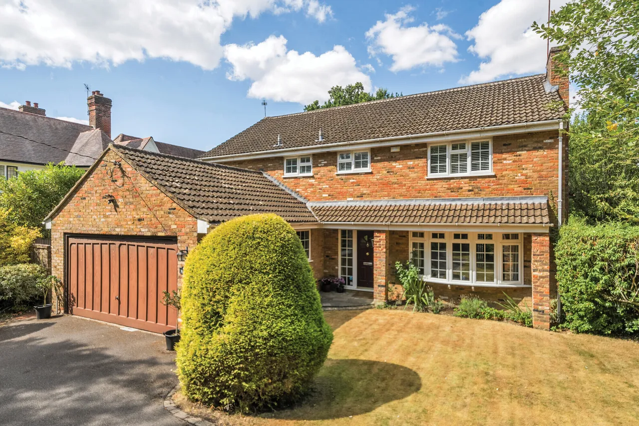 5 bed house for sale — Blanefield, 2A Bois Avenue, Amersham,...