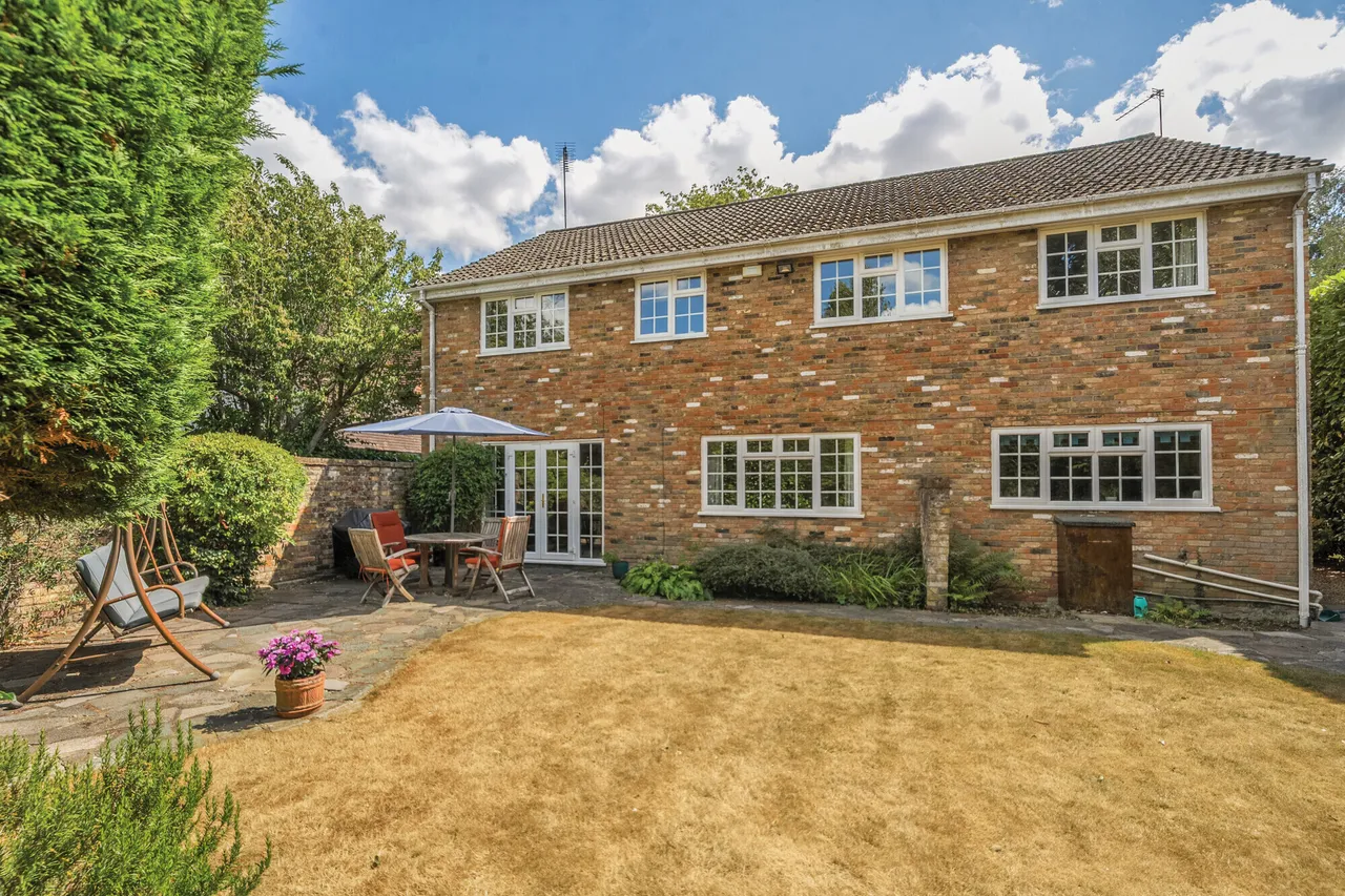 Blanefield, 2A Bois Avenue, Amersham,..., photo 10