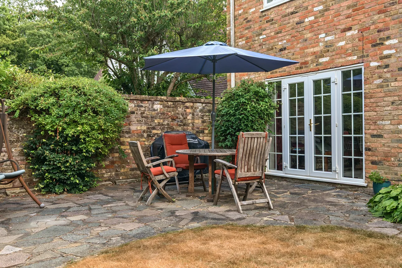 Blanefield, 2A Bois Avenue, Amersham,..., photo 9