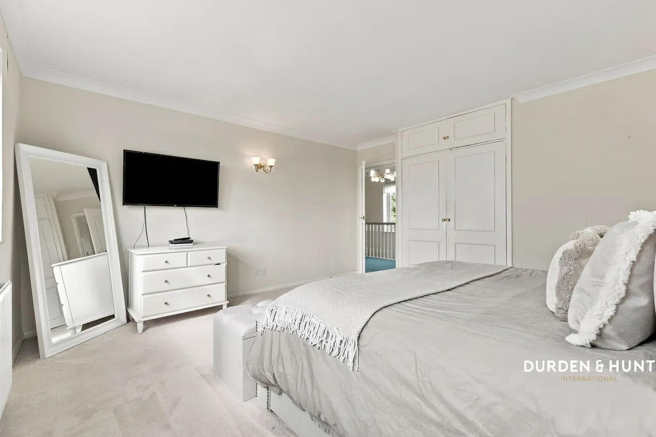 St. Johns Road, Loughton, IG10, photo 13